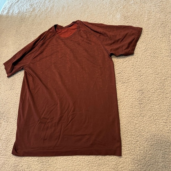 Lululemon Men Disrupted Grid Date Brown Metal Vent Tech Short Sleeve Shirt 2.0 M - Picture 3 of 9